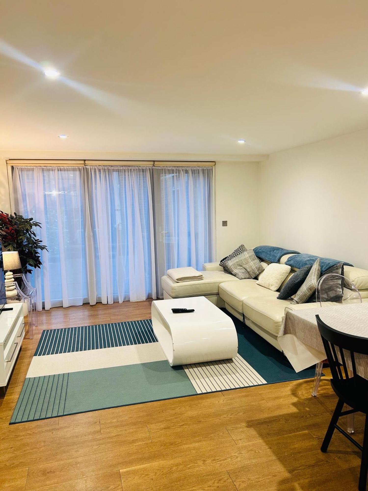 Modern 2 Bed 2 Bath Apartment With Outdoor Space Hyde Park Londýn Exteriér fotografie
